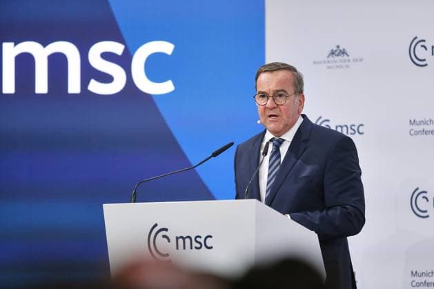 Bilder des Jahres 2025, News 02 Februar News Themen der Woche KW07 News Bilder des Tages München, Bayern, Deutschland, 14.02.2025: Hotel Bayerischer Hof: Münchner Sicherheitskonferenz 2025: Bundesminister der Verteidigung Boris Pistorius (SPD) hält eine Rede *** Munich, Bavaria, Germany, 14 02 2025 Hotel Bayerischer Hof Munich Security Conference 2025 Federal Minister of Defense Boris Pistorius SPD gives a speech Copyright: xdtsxNachrichtenagenturx dts_58913