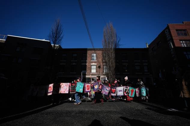 February 14, 2025, Vancouver, Bc, CANADA: People participate in the annual Women s Memorial March, in Vancouver, on Friday, February 14, 2025. The march is held to honour missing and murdered Indigenous women and girls from the community with stops along the way to commemorate where women were last seen or found. Vancouver CANADA  - ZUMAc35_ 20250214_zaf_c35_104 Copyright: xDarrylxDyckx