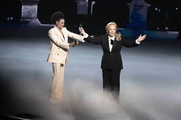 40th Les Victoires De La Musique-Boulogne-Billancourt Axelle Saint-Cirel and Sylvie Vartan attend the 40th Les Victoires De La Musique at La Seine Musicale on February 14, 2025 in Boulogne-Billancourt, France. Photo by David NIVIERE ABACAPRESS.COM BOULOGNE-BILLANCOURT France  Copyright: xNivierexDavid ABACAPRESS.COMx