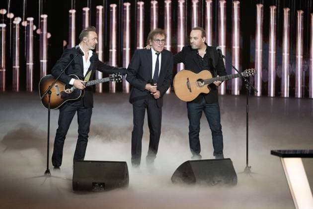 40th Les Victoires De La Musique-Boulogne-Billancourt Pierre Souchon, Alain Souchon and Charles Souchon perform on stage at the 40th Les Victoires De La Musique at La Seine Musicale on February 14, 2025 in Boulogne-Billancourt, France. Photo by David NIVIERE ABACAPRESS.COM BOULOGNE-BILLANCOURT France  Copyright: xNivierexDavid ABACAPRESS.COMx