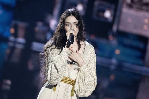 40th Les Victoires De La Musique-Boulogne-Billancourt Solann performs on stage at the 40th Les Victoires De La Musique at La Seine Musicale on February 14, 2025 in Boulogne-Billancourt, France. Photo by David NIVIERE ABACAPRESS.COM BOULOGNE-BILLANCOURT France  Copyright: xNivierexDavid ABACAPRESS.COMx