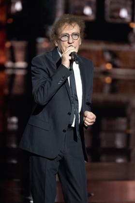 40th Les Victoires De La Musique-Boulogne-Billancourt Alain Souchon performs on stage at the 40th Les Victoires De La Musique at La Seine Musicale on February 14, 2025 in Boulogne-Billancourt, France. Photo by David NIVIERE ABACAPRESS.COM BOULOGNE-BILLANCOURT France  Copyright: xNivierexDavid ABACAPRESS.COMx