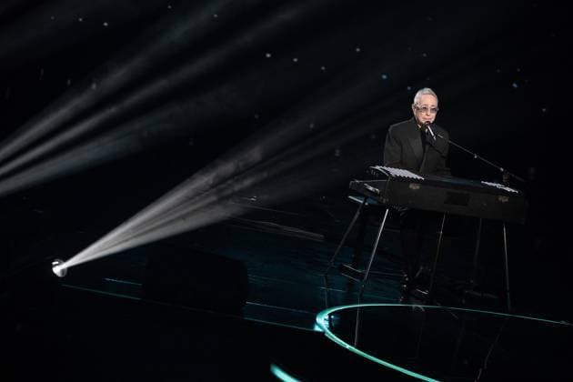 40th Les Victoires De La Musique-Boulogne-Billancourt Alain Chamfort performs on stage at the 40th Les Victoires De La Musique at La Seine Musicale on February 14, 2025 in Boulogne-Billancourt, France. Photo by David NIVIERE ABACAPRESS.COM BOULOGNE-BILLANCOURT France  Copyright: xNivierexDavid ABACAPRESS.COMx