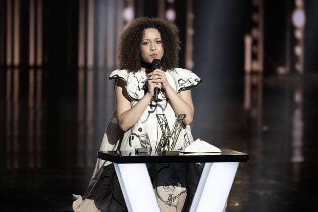 40th Les Victoires De La Musique-Boulogne-Billancourt Yoa celebrates after receiving the Scene Revelation award during the 40th Les Victoires De La Musique at La Seine Musicale on February 14, 2025 in Boulogne-Billancourt, France. Photo by David NIVIERE ABACAPRESS.COM BOULOGNE-BILLANCOURT France  Copyright: xNivierexDavid ABACAPRESS.COMx