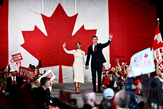 February 15, 2025, Ottawa, On, CAN: Conservative Leader Pierre Poilievre and his wife Anaida wave as they walk on stage before his speech at his Canada First rally in Ottawa, on Saturday, Feb. 15, 2025. Ottawa CAN  - ZUMAc35_ 20250215_zaf_c35_104 Copyright: xJustinxTangx
