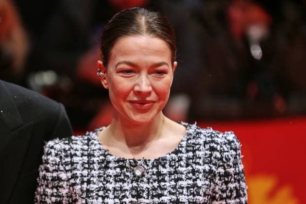 Berlin, Deutschland, 13.02.2025: Berlinale-Palast, Roter Teppich: Berlinale 2025 - Eröffnung: Hannah Herzsprung *** Berlin, Germany, 13 02 2025 Berlinale Palast, Red Carpet Berlinale 2025 Opening Hannah Herzsprung Copyright: xdtsxNachrichtenagenturx dts_59101