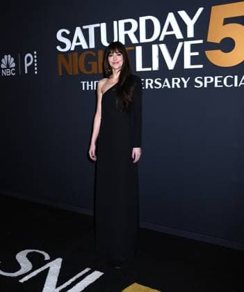 February 16, 2025, New York, New York, Unites States: Dakota Johnson attends the SNL50: The Anniversary Show at 30 Rockefeller Plaza in New York. February 16, 2025. New York Unites States - ZUMAp281 20250216_zea_p281_026 Copyright: xPhotoxImagexPressx