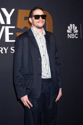 Red carpet for the SNL50: The Anniversary Show of Saturday Night Live Featuring: Pete Davidson Where: New York, New York, United States When: 16 Feb 2025 Credit: Janet Mayer INSTARimages.com EDITORIAL USE ONLY. NOT FOR USE BY NEWSPAPERS BASED IN THE UK. Copyright: xx instar54522255