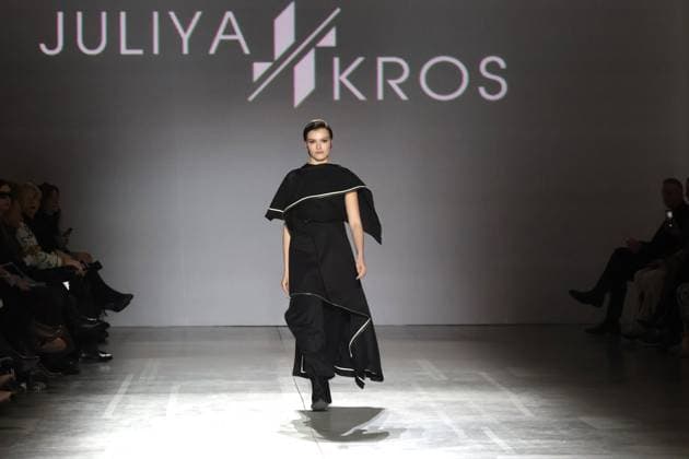 KYIV, UKRAINE - FEBRUARY 15, 2025 - A model walks the catwalk during the fashion show by the Juliya Kros brand as part of Ukrainian Fashion Week FW25-26 at the Mystetskyi Arsenal National Cultural, Art and Museum Complex, Kyiv, capital of Ukraine Juliya Kros fashion show at UFW in Kyiv  Copyright: xPavloxBahmutx