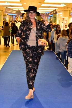Maren Gilzer zu Gast bei der Late Night Shopping Party im Alstertal Einkaufzentrum am Freitag 23.September 2022 in Hamburg HH Deutschland *** Maren Gilzer to Guest at the Late Night Shopping Party at Alstertal Shopping center on Friday 23 September 2022 in Hamburg HH Germany