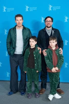75. Berlinale, The Thing with Feathers Photocall Berlinale The Thing with Feathers Photocall Benedict Cumberbatch, Dylan Southern, Richard Boxall and Henry Boxall attending The Thing with Feathers Photocall during the 75th Berlin International Film Festival (Berlinale) in Berlin, Germany, on February 18, 2025. Photo by Aurore Marechal ABACAPRESS.COM Berlin Germany  Copyright: xMarechalxAurore ABACAx