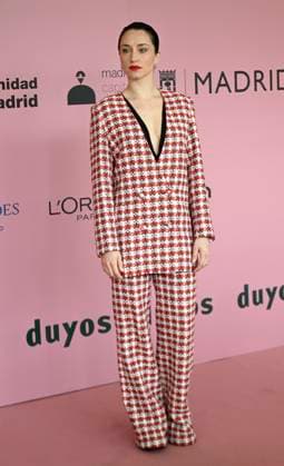 February 18, 2025, Madrid, Madrid, SPAIN: The Museo del Traje in Madrid has hosted the fashion show by designer Duyos, where the designer presents TECNO, his autumn-winter 2025-2026 collection. The designer is parading for the first time outside MBFWMadrid and he does so with a carefully crafted and groundbreaking staging and a clear message to combat ageism and defend that beauty is diverse and ageless. On this unique catwalk at the Museo del Traje, with its imposing main staircase as its cornerstone, more than 40 models, aged between 18 and 64, will showcase the firm s new proposals. Duyos gives visibility to women over 50 who were no longer active, recovering some of the protagonists of his shows in the 90s and 2000s. Among them, Laura S - ZUMAz108 20250218_znp_z108_060 Copyright: xRichardxZubelzux