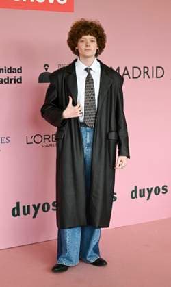 February 18, 2025, Madrid, Madrid, SPAIN: The Museo del Traje in Madrid has hosted the fashion show by designer Duyos, where the designer presents TECNO, his autumn-winter 2025-2026 collection. The designer is parading for the first time outside MBFWMadrid and he does so with a carefully crafted and groundbreaking staging and a clear message to combat ageism and defend that beauty is diverse and ageless. On this unique catwalk at the Museo del Traje, with its imposing main staircase as its cornerstone, more than 40 models, aged between 18 and 64, will showcase the firm s new proposals. Duyos gives visibility to women over 50 who were no longer active, recovering some of the protagonists of his shows in the 90s and 2000s. Among them, Laura S - ZUMAz108 20250218_znp_z108_074 Copyright: xRichardxZubelzux