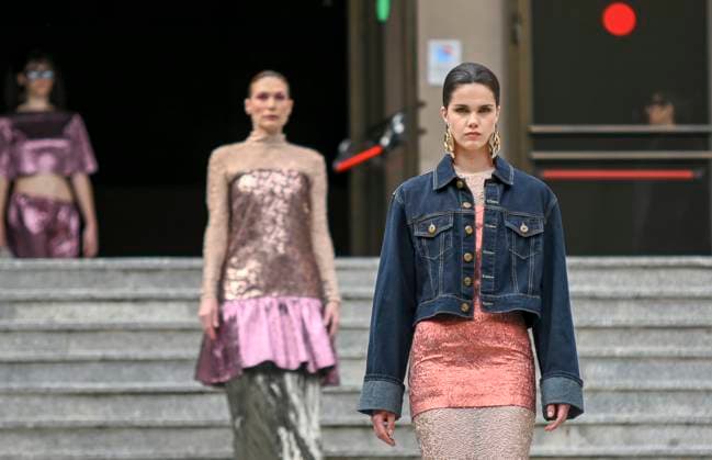 February 18, 2025, Madrid, Madrid, SPAIN: The Museo del Traje in Madrid has hosted the fashion show by designer Duyos, where the designer presents TECNO, his autumn-winter 2025-2026 collection. The designer is parading for the first time outside MBFWMadrid and he does so with a carefully crafted and groundbreaking staging and a clear message to combat ageism and defend that beauty is diverse and ageless. On this unique catwalk at the Museo del Traje, with its imposing main staircase as its cornerstone, more than 40 models, aged between 18 and 64, will showcase the firm s new proposals. Duyos gives visibility to women over 50 who were no longer active, recovering some of the protagonists of his shows in the 90s and 2000s. Among them, Laura S - ZUMAz108 20250218_znp_z108_077 Copyright: xRichardxZubelzux