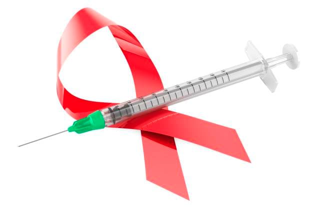 HIV AIDS Awareness Red Ribbon mit Spritze, 3D-Rendering HIV AIDS Awareness Red Ribbon with syringe, 3D rendering isolated on white background Copyright: xZoonar.com natatravelx 22871957