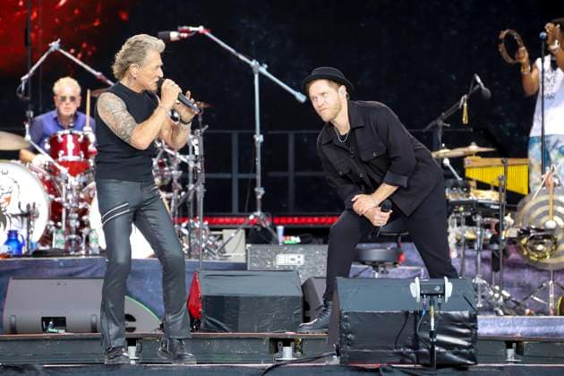 HAMBURG 07. JULI 2024 ARCHIV MUSIKER Peter Maffay, Johannes Oerding Peter Maffay & Band We Love Rock n Roll Farewell Tour 2024, Trabrennbahn Bahrenfeld HH Deutschland *** Hamburg 07 July 2024 Archive musicians Peter Maffay, John Oerding Peter Maffay Volume We Love Rock n Roll Farewell Tour 2024, Trotting course Bahrenfeld HH Germany