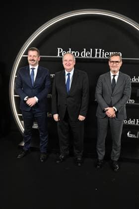 Pedro del Hierro presents his OI25 26 El Pellizco collection at the 81st edition of MBFWM The Minister of the Interior, Jordi Hereu, poses at the Pedro del Hierro photocall during the presentation of his OI25 26 El Pellizco collection at the 81st edition of MBFWM, on February 20, 2025, in Madrid Spain FASHION MERCEDES BENZ FASHION WEEK FAMOUS DESIGNERS José Madrid Madrid Madrid Spain  Copyright: xJosÃ xOlivax 6532375