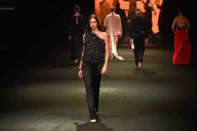 A model wears at collection runway a creation from Pedro de lHierro during Pasarela Cibeles Mercedes-Benz Fashion Week Madrid 2025 in Madrid, on Thursday ,20 February 2025. Cordon Press 