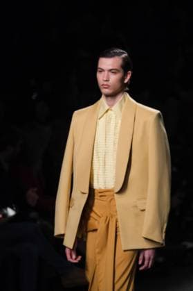 Mans Fashion Week in Madrid A model walks the runway wearing a design by Mans during Mercedes-Benz Fashion Week de Madrid in IFERMA, 20 February 2025 Spain Featuring: A model walks the runway wearing a design by Mans during Mercedes-Benz Fashion Week de Madrid in IFERMA, 20 February 2025 Spain Where: Madrid, Spain When: 20 Feb 2025 Credit: Oscar Gonzalez WENN Madrid Spain Copyright: xOscarxGonzalez WENNx wenn40262716 OFA ZOJx wenn40262716