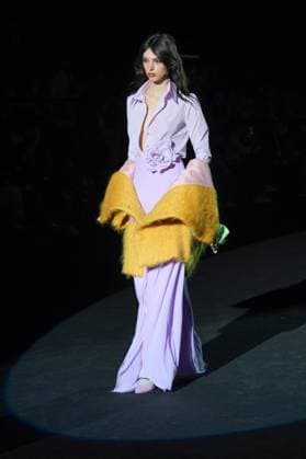 Menchen Tomas Fashion Week A model walks the runway wearing a design by Menchen Tomas during Mercedes-Benz Fashion Week de Madrid in IFERMA, 20 February 2025 Spain Featuring: A model walks the runway wearing a design by Menchen Tomas during Mercedes-Benz Fashion Week de Madrid in IFERMA, 20 February 2025 Spain Where: Madrid, Spain When: 20 Feb 2025 Credit: Oscar Gonzalez WENN Madrid Spain Copyright: xOscarxGonzalez WENNx wenn40263140 OFA ZOJx wenn40263140