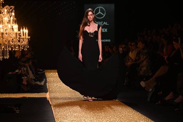 A model wears at collection runway a creation from Isabel Sanchis during Pasarela Cibeles Mercedes-Benz Fashion Week Madrid 2025 in Madrid, on Friday ,21 February 2025. Cordon Press 