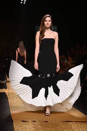 A model wears at collection runway a creation from Isabel Sanchis during Pasarela Cibeles Mercedes-Benz Fashion Week Madrid 2025 in Madrid, on Friday ,21 February 2025. Cordon Press 