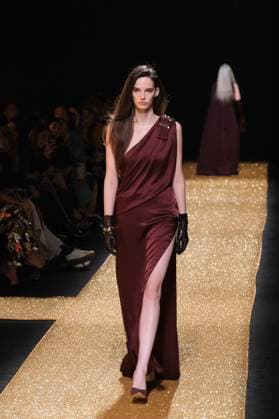 Isabel Sanchis Fashion Week Isabel Sanchis during Mercedes-Benz Fashion Week de Madrid in IFERMA, 21 February 2025 Spain Featuring: A model walks the runway wearing a design by Isabel Sanchis during Mercedes-Benz Fashion Week de Madrid in IFERMA, 21 February 2025 Spain Where: Madrid, Spain When: 21 Feb 2025 Credit: Oscar Gonzalez WENN Madrid Spain Copyright: xOscarxGonzalez WENNx wenn40264413 OFA ZOJx wenn40264413
