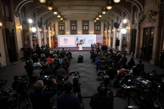 February 21, 2025, Mexico City, Df, Mexico: Mexican President Claudia Sheinbaum, listens to a question from a reporter during the daily news conference at the Treasury Hall of the National Palace, February 21, 2025 in Mexico City, Mexico. Mexico City Mexico - ZUMAp138 20250221_zaa_p138_003 Copyright: xJuanxCarlosxRamosxMamahua Mexicax