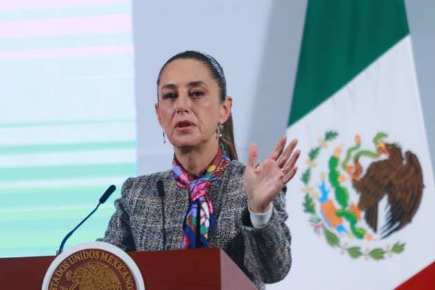 Mexico s President, Claudia Sheinbaum speaking during a news conference about tax collection results, International Mother Language Day and the Attorney General s Office analyzing El Mayo Zambada s repatriation request, at the National Palace. on February 21, 2025. Mexico City Mexico - ZUMAe321 20250221_zia_e321_006 Copyright: xCarlosxSantiagox