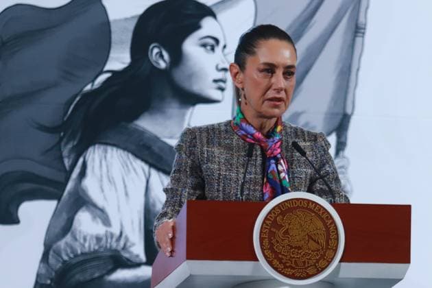Mexico s President, Claudia Sheinbaum speaking during a news conference about tax collection results, International Mother Language Day and the Attorney General s Office analyzing El Mayo Zambada s repatriation request, at the National Palace. on February 21, 2025. Mexico City Mexico - ZUMAe321 20250221_zia_e321_010 Copyright: xCarlosxSantiagox