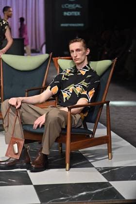 A model wears at collection runway a creation from Erroz during Pasarela Cibeles Mercedes-Benz Fashion Week Madrid 2025 in Madrid, on Friday ,21 February 2025 Cordon Press 
