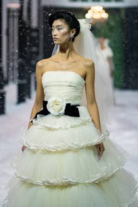 Richard Quinn - Runway - LFW February 2025 LONDON, ENGLAND - 21 FEBRUARY : Model during the Richard Quinn show during London Fashion Week February 2025 at The Lindley Hall on 21 February 2025 in London, England., Credit:Lounis Tiar Avalon United Kingdom, London  Copyright: xLounisxTiarx xAvalonx 0967211994