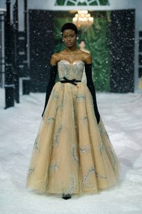 Richard Quinn - Runway - LFW February 2025 LONDON, ENGLAND - 21 FEBRUARY : Model during the Richard Quinn show during London Fashion Week February 2025 at The Lindley Hall on 21 February 2025 in London, England., Credit:Lounis Tiar Avalon United Kingdom, London  Copyright: xLounisxTiarx xAvalonx 0967212568