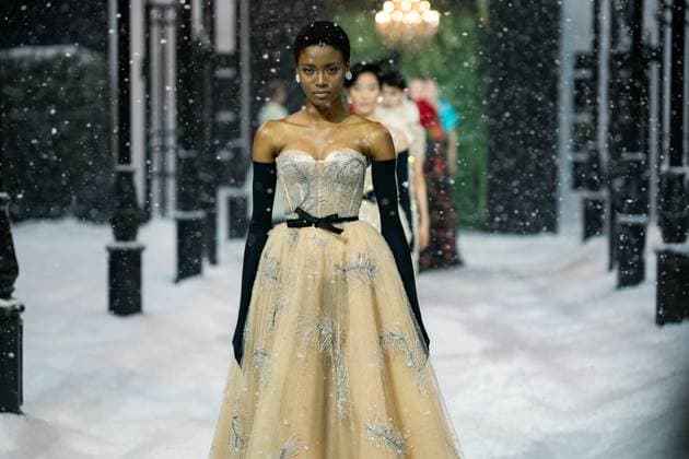 Richard Quinn - Runway - LFW February 2025 LONDON, ENGLAND - 21 FEBRUARY : Model during the Richard Quinn show during London Fashion Week February 2025 at The Lindley Hall on 21 February 2025 in London, England., Credit:Lounis Tiar Avalon United Kingdom, London  Copyright: xLounisxTiarx xAvalonx 0967213034