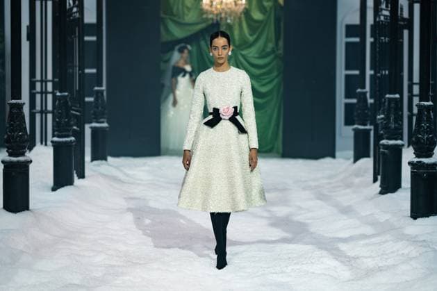 Richard Quinn - Runway - LFW February 2025 LONDON, ENGLAND - 21 FEBRUARY : Model during the Richard Quinn show during London Fashion Week February 2025 at The Lindley Hall on 21 February 2025 in London, England., Credit:Lounis Tiar Avalon United Kingdom, London  Copyright: xLounisxTiarx xAvalonx 0967213507