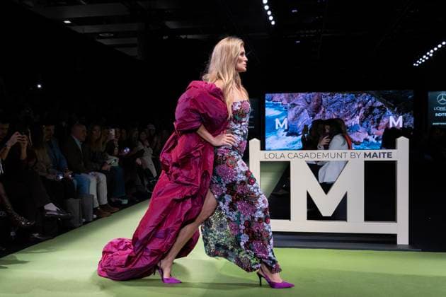 February 22, 2025, Madrid, Madrid, Spain: ESTHER CAo˜ADAS walks the runway at the LOLA CASADEMUNT BY MAITE fashion show during the Mercedes Benz Fashion Week Madrid at Madrid Mercedes Fashion Week on February 22, 2025 in Madrid, Spain. Madrid Spain - ZUMAc312 1059148058st Copyright: xOscarxManuelxSanchezx