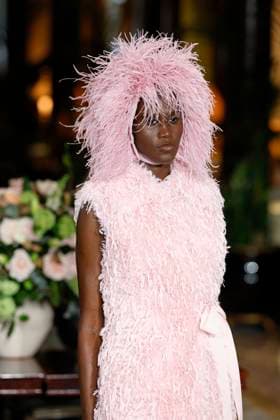 Huishan Zhang London Ready to wear fall winter 2025:26 LONDON February 2025 Huishan Zhang London Ready to wear fall winter 2025:26 LONDON February 2025, Credit:Zeppelin Avalon  Copyright: xZeppelinx xAvalonx 0967647907