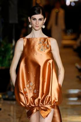 Huishan Zhang London Ready to wear fall winter 2025:26 LONDON February 2025 Huishan Zhang London Ready to wear fall winter 2025:26 LONDON February 2025, Credit:Zeppelin Avalon  Copyright: xZeppelinx xAvalonx 0967648926