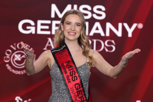 Bilder des Jahres 2025, Entertainment 02 Februar Entertainment Themen der Woche KW08 Entertainment Bilder des Tages Miss Germany 2025 Valentina Busik Miss Germany 2025. Miss Germany Awards Finale 2025 am 22.02.2025 im Europa-Park Dome in Rust. Baden-Württemberg, Deutschland. *** Miss Germany 2025 Valentina Busik Miss Germany 2025 Miss Germany Awards Final 2025 on 22 02 2025 at Europa Park Dome in Rust Baden Württemberg, Germany