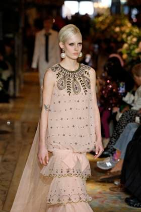 Huishan Zhang London Ready to wear fall winter 2025:26 LONDON February 2025 Huishan Zhang London Ready to wear fall winter 2025:26 LONDON February 2025, Credit:Zeppelin Avalon  Copyright: xZeppelinx xAvalonx 0967649049