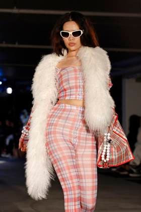 Sinead Gorey London Ready to wear fall winter 2025:26 LONDON February 2025 Sinead Gorey London Ready to wear fall winter 2025:26 LONDON February 2025, Credit:Zeppelin Avalon  Copyright: xZeppelinx xAvalonx 0967649314