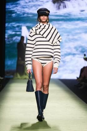 lola Casademunt Fashion Week A model walks the runway wearing a design by Lola Casademunt during Mercedes-Benz Fashion Week de Madrid in IFERMA, 22 February 2025 Spain Featuring: A model walks the runway wearing a design by Lola Casademunt during Mercedes-Benz Fashion Week de Madrid in IFERMA, 22 February 2025 Spain Where: Madrid, Spain When: 22 Feb 2025 Credit: Oscar Gonzalez WENN Madrid Spain Copyright: xOscarxGonzalez WENNx wenn40266340 OFA ZOJx wenn40266340