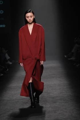 angel schlesser fashion week de madrid A model walks the runway wearing a design by ANGEL SCHLESSER during Mercedes-Benz Fashion Week de Madrid in IFERMA, 22 February 2025 Spain Featuring: A model walks the runway wearing a design by ANGEL SCHLESSER during Mercedes-Benz Fashion Week de Madrid in IFERMA, 22 February 2025 Spain Where: Madrid, Spain When: 22 Feb 2025 Credit: Oscar Gonzalez WENN Madrid Spain Copyright: xOscarxGonzalez WENNx wenn40266218 OFA ZOJx wenn40266218