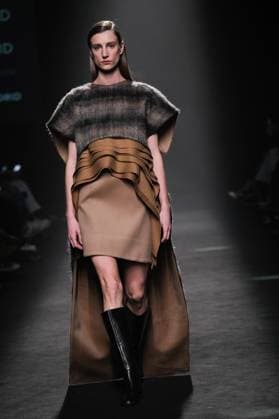 angel schlesser fashion week de madrid A model walks the runway wearing a design by ANGEL SCHLESSER during Mercedes-Benz Fashion Week de Madrid in IFERMA, 22 February 2025 Spain Featuring: A model walks the runway wearing a design by ANGEL SCHLESSER during Mercedes-Benz Fashion Week de Madrid in IFERMA, 22 February 2025 Spain Where: Madrid, Spain When: 22 Feb 2025 Credit: Oscar Gonzalez WENN Madrid Spain Copyright: xOscarxGonzalez WENNx wenn40266208 OFA ZOJx wenn40266208