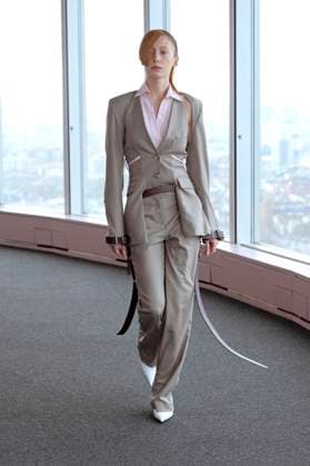 SRVC Studio London Ready to wear fall winter 2025:26 LONDON February 2025 SRVC Studio London Ready to wear fall winter 2025:26 LONDON February 2025, Credit:Zeppelin Avalon  Copyright: xZeppelinx xAvalonx 0967965843