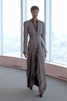 SRVC Studio London Ready to wear fall winter 2025:26 LONDON February 2025 SRVC Studio London Ready to wear fall winter 2025:26 LONDON February 2025, Credit:Zeppelin Avalon  Copyright: xZeppelinx xAvalonx 0967966183