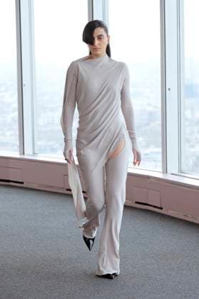 SRVC Studio London Ready to wear fall winter 2025:26 LONDON February 2025 SRVC Studio London Ready to wear fall winter 2025:26 LONDON February 2025, Credit:Zeppelin Avalon  Copyright: xZeppelinx xAvalonx 0967966924