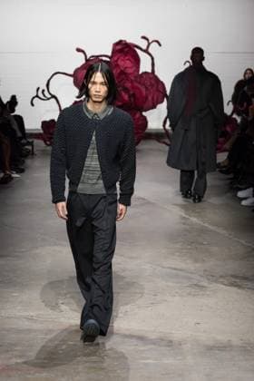 Chet Lo AW25 Show At London Fashion Week LONDON, UNITED KINGDOM - FEBRUARY 23, 2025: A model walks the runway during Chet Lo Autumn Winter 2025 show at London Fashion Week in London, United Kingdom on February 23, 2025. London Greater London United Kingdom  Copyright: xWIktorxSzymanowiczx originalFilename: szymanowicz-chetloaw250223_npNuv.jpg