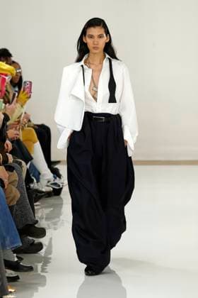 Toga London Ready to wear fall winter 2025:26 LONDON February 2025 Toga London Ready to wear fall winter 2025:26 LONDON February 2025, Credit:Zeppelin Avalon  Copyright: xZeppelinx xAvalonx 0968119358