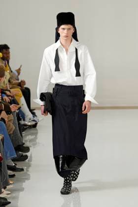 Toga London Ready to wear fall winter 2025:26 LONDON February 2025 Toga London Ready to wear fall winter 2025:26 LONDON February 2025, Credit:Zeppelin Avalon  Copyright: xZeppelinx xAvalonx 0968119422